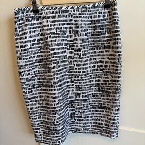 Calvin Klein Patterned Pencil Skirt